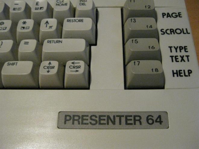 C64C_Presenter_64_Retroport_03+$28Gro$C3$9F$29