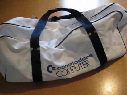 _wsb_640x479_Commodore-Bag_Small